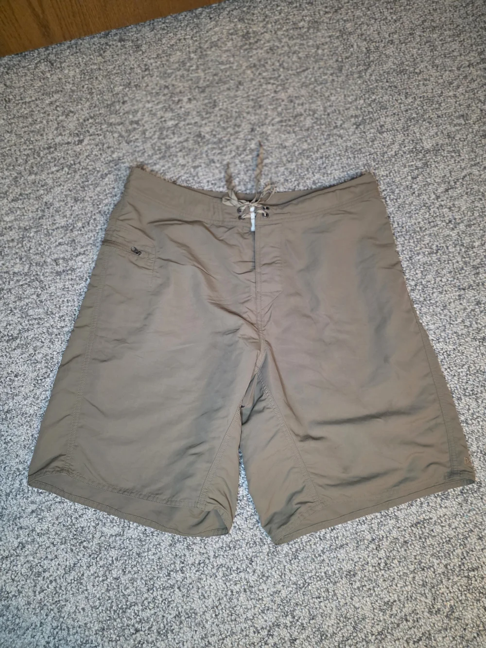 Patagonia Men’s Khaki Outdoorsy Shorts